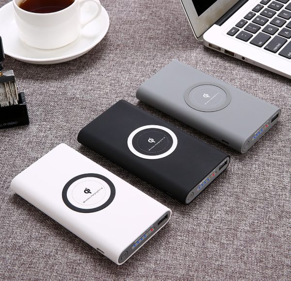Three in one wireless charging treasure Universal mobile power large capacity charging treasure - Image 3
